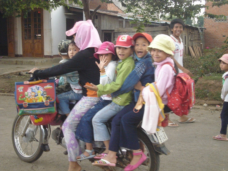 vietnam-scooter-5-personnes