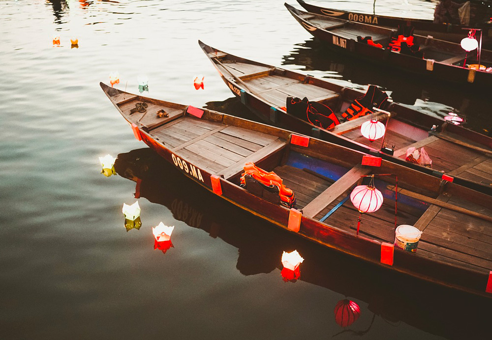 bateaux lanterne a Hoi An