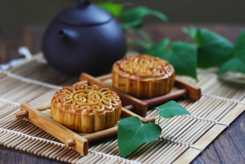 gateau de lune vietnam hoi an