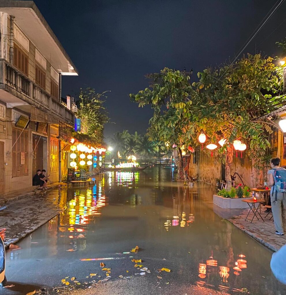 inondations hoi an 2025 decembre 6