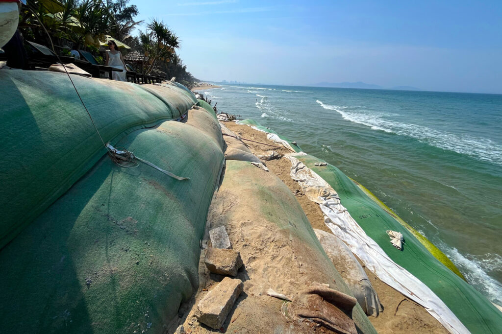plage erosion tan thanh 2025